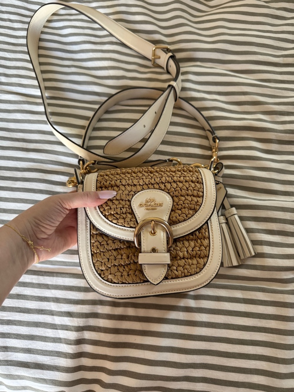 Discontinued Coach Woven Straw Crossbody Bag w/ Cream White Leather Trim Gold - Picture 2 of 11